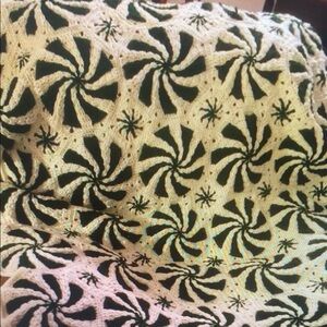 Peppermint Afghan handmade crochet hunter green and white approximately 56”X66”